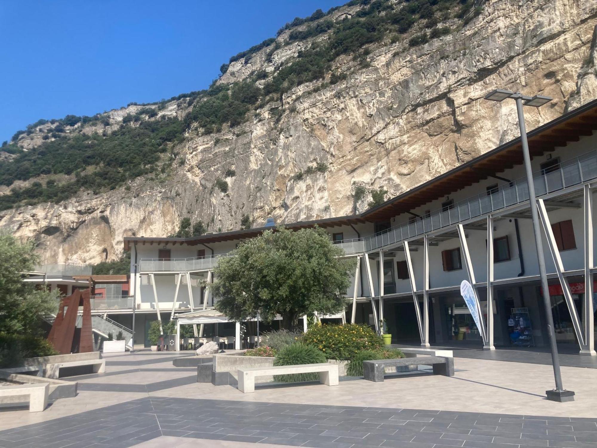 Outdooredo Garda Torbole Torbole Sul Garda Eksteriør bilde